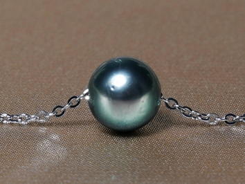 Strieborný náhrdelník s pravou tahitskou perlou TPN777AA+ Strieborný náhrdelník s pravou tahitskou perlou TPN777AA+