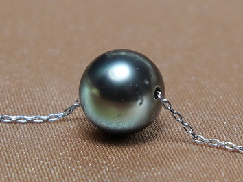 Tahitská perla na zlatej 14K retiazke TPN777AA+wG Tahitská perla na zlatej 14K retiazke TPN777AA+wG