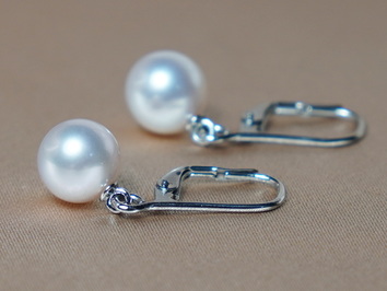 Zlaté náušnice s perlami Južného Pacifiku SSWE002B Zlaté náušnice s perlami Južného Pacifiku SSWE002B