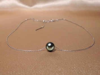 Zlatý náhrdelník 14K s čiernou tahitskou perlou AAA TPN777AAAwG Zlatý náhrdelník 14K s čiernou tahitskou perlou AAA TPN777AAAwG