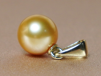 Zlatý prívesok 14K s perlou Južného Pacifiku AAA SSPPZGC Zlatý prívesok 14K s perlou Južného Pacifiku AAA SSPPZGC