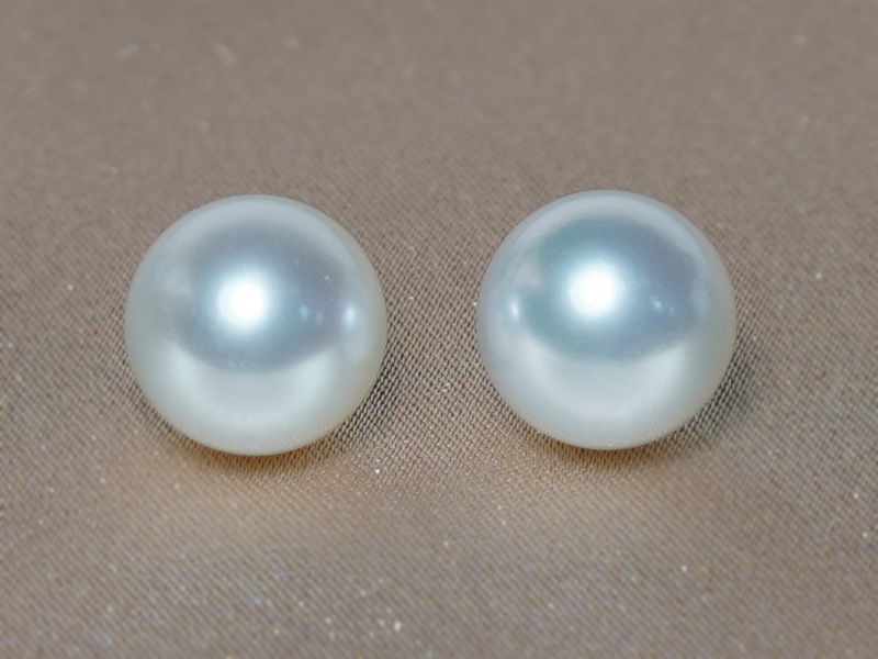 Biele perly Južného Pacifiku 10,5 mm s certifikátom PSL SSW100BC.5 Biele perly Južného Pacifiku 10,5 mm s certifikátom PSL SSW100BC.5