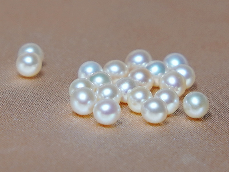 Biele sladkovodné perly FP3540AA+w Biele sladkovodné perly FP3540AA+w