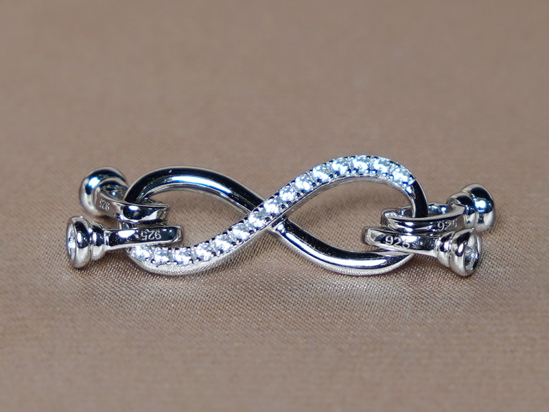 Dvojradový perlový uzáver NEKONEČNO K05 Dvojradový perlový uzáver NEKONEČNO K05