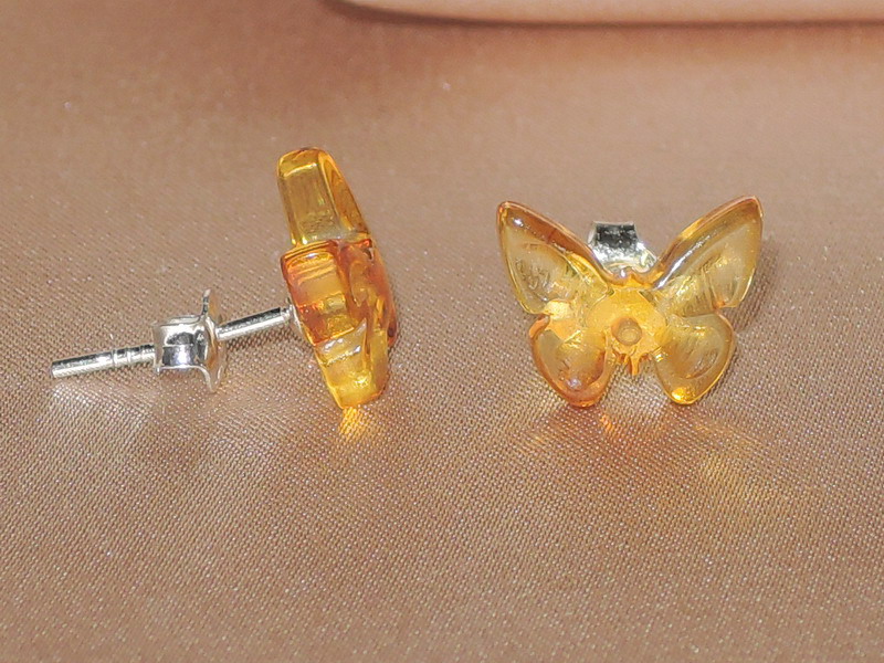 Jantárové náušnice JNE020DM Jantárové náušnice JNE020DM