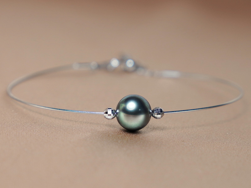 Zlatý náramok 18K s tahitskou perlou AAA WW07WB-T Zlatý náramok 18K s tahitskou perlou AAA WW07WB-T