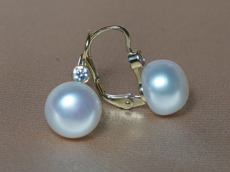 Perlové náušnice biele riečne perly DS222YBE-W Perlové náušnice biele riečne perly DS222YBE-W