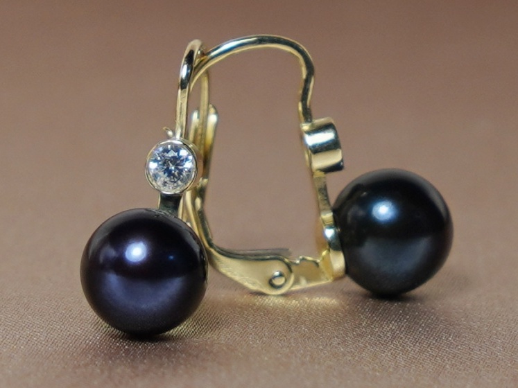 Perlové náušnice DS222YFE-B Perlové náušnice DS222YFE-B