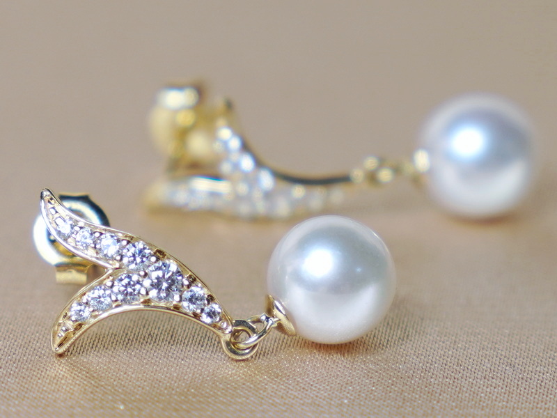 Zlaté náušnice 14K s japonskými akoya perlami AAA WW06YVE-A Zlaté náušnice 14K s japonskými akoya perlami AAA WW06YVE-A