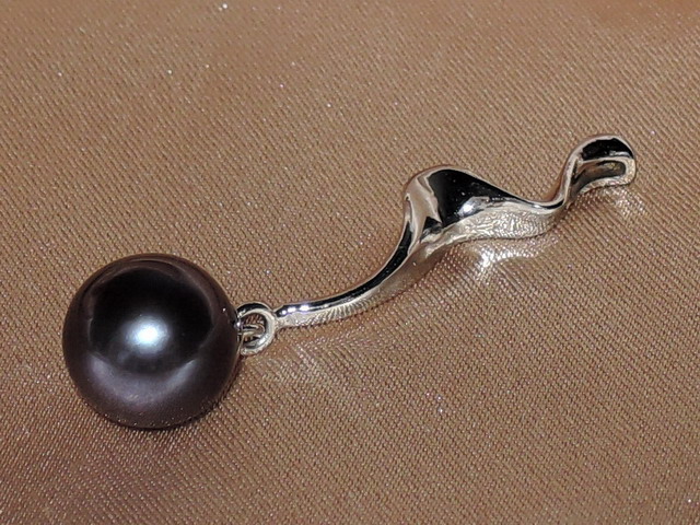 Prívesok s perlou RwGPAAAbM Prívesok s perlou RwGPAAAbM