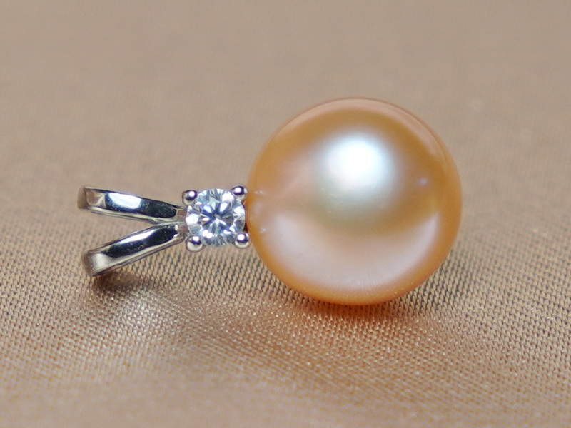 Prívesok s ružovou perlou BC026SBP-P Prívesok s ružovou perlou BC026SBP-P