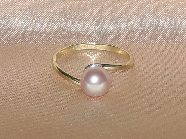 Prsteň s perlou BC028YBR-L Prsteň s perlou BC028YBR-L