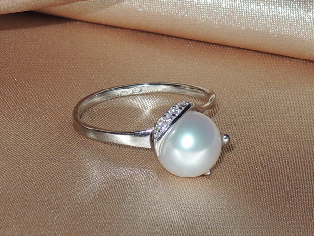 Zlatý prsteň 14K s japonskou akoya perlou 9mm BC05WR-A Zlatý prsteň 14K s japonskou akoya perlou 9mm BC05WR-A