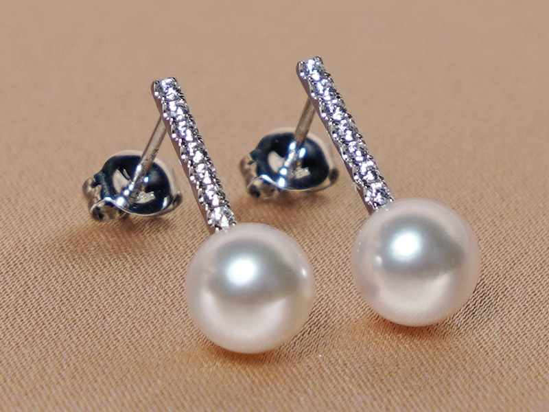 Strieborné náušnice s perlami WW015SE-FW Strieborné náušnice s perlami WW015SE-FW