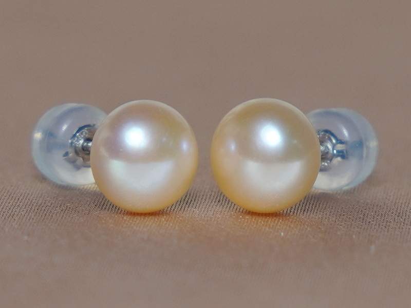 14K zlaté napichovacie perlové náušnice PSE14WG 14K zlaté napichovacie perlové náušnice PSE14WG