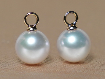 Biele sladkovodné perly so zlatými očkami 14K WW018YE-FW