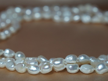 Dlhý náhrdelník z pravých sladkovodných perál 150 cm DPN8090A