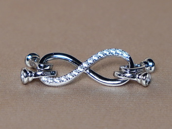 Dvojradový perlový uzáver NEKONEČNO K05 Dvojradový perlový uzáver NEKONEČNO K05