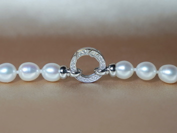 Náhrdelník z pravých oválnych sladkovodných perál AAA OSN8590AAAwA Náhrdelník z pravých oválnych sladkovodných perál AAA OSN8590AAAwA