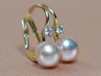 Perlové náušnice BC022YBE-P Perlové náušnice BC022YBE-P