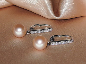 Zlaté náušnice 14K s pravou perlou BC024WFE-P Zlaté náušnice 14K s pravou perlou BC024WFE-P