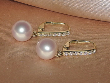 Zlaté náušnice 14K s pravou perlou BC024YFE-L Zlaté náušnice 14K s pravou perlou BC024YFE-L