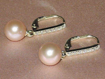 Perlové náušnice  BC024YFE-P Perlové náušnice  BC024YFE-P