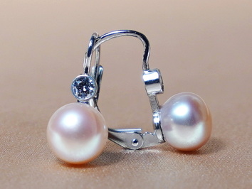 Perlové náušnice DS222SBE-P Perlové náušnice DS222SBE-P