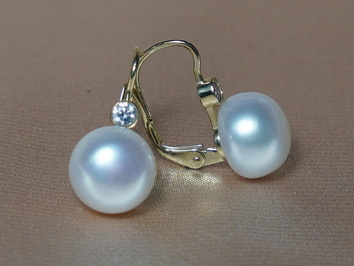 Perlové náušnice biele riečne perly  DS222YBE-W Perlové náušnice biele riečne perly  DS222YBE-W