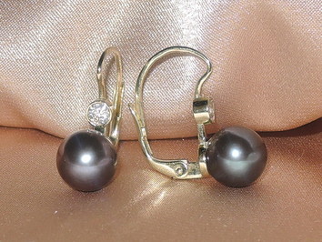 Perlové náušnice  DS222YFE-B Perlové náušnice  DS222YFE-B