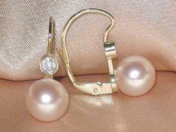 Perlové náušnice  DS222YFE-P Perlové náušnice  DS222YFE-P