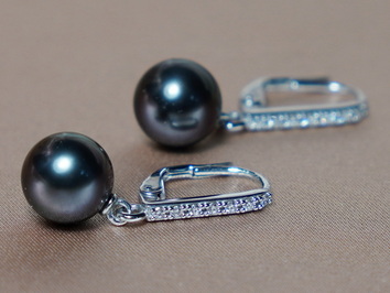 Perlové náušnice s tahitskými perlami BC024WE-T Perlové náušnice s tahitskými perlami BC024WE-T