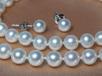 Perlové šperky zo sladkovodných perál 6mm AAA RSET6070AAAwA Perlové šperky zo sladkovodných perál 6mm AAA RSET6070AAAwA