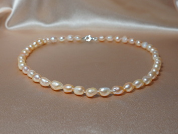 Perlový náhrdelník BN7080Gp  Perlový náhrdelník BN7080Gp