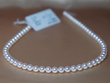 Perlový náhrdelník japoské akoya perly Hanadama 6-6,5mm HANADAMA 6065 Perlový náhrdelník japoské akoya perly Hanadama 6-6,5mm HANADAMA 6065