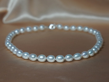 Perlový náhrdelník pravé biele riečne perly OSN08AA+wA Perlový náhrdelník pravé biele riečne perly OSN08AA+wA