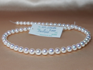 Perlový náhrdelník TENNYO 6090 Perlový náhrdelník TENNYO 6090