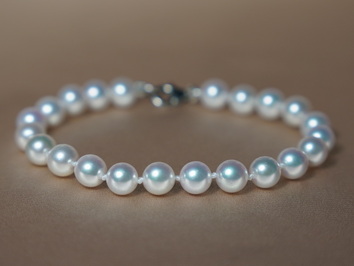 Perlový náramok japonské akoya perly 7 mm APB7075C Perlový náramok japonské akoya perly 7 mm APB7075C