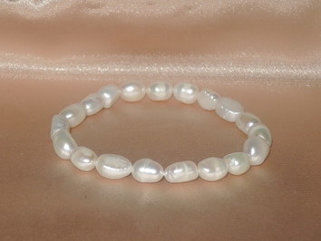 Perlový náramok na silikónovej gumičke BB7080wG Perlový náramok na silikónovej gumičke BB7080wG