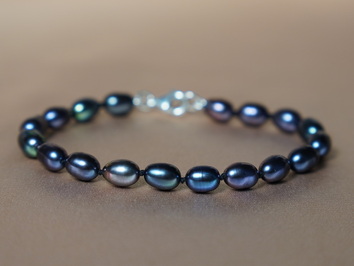 Perlový náramok čierne riečne perly FN1117bT Perlový náramok čierne riečne perly FN1117bT