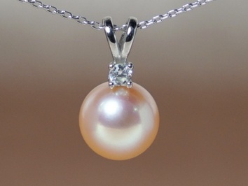 Prívesok s perlou BC025WFP-P Prívesok s perlou BC025WFP-P