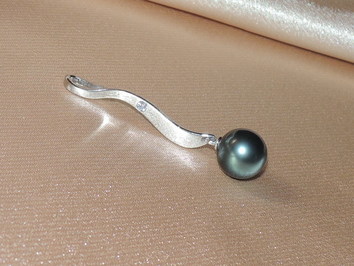 Prívesok s perlou BC04WP-T Prívesok s perlou BC04WP-T