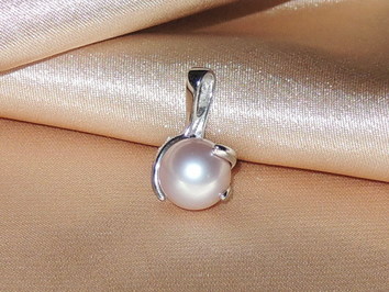 Prívesok s perlou BC05SP-P Prívesok s perlou BC05SP-P