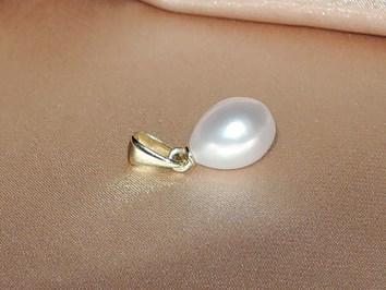 Prívesok s perlou FTyP005wJ Prívesok s perlou FTyP005wJ