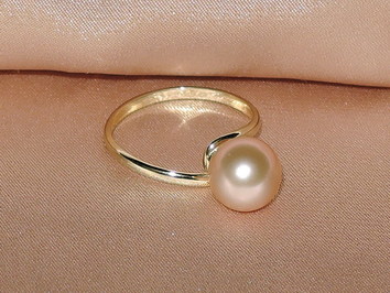 Prsteň s perlou BC028YFR-P Prsteň s perlou BC028YFR-P