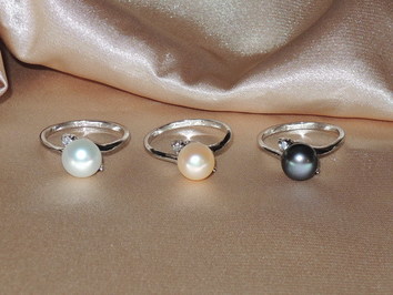 Prsteň s perlou FR024T Prsteň s perlou FR024T