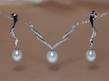 Set šperkov so zirkónmi a pravými perlami PS2040SH