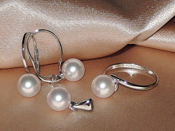 Zlaté šperky 14K s japonskými akoya perlami AAA BC150WS-A Zlaté šperky 14K s japonskými akoya perlami AAA BC150WS-A