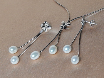 Strieborný set šperkov s pravými perlami PS222B Strieborný set šperkov s pravými perlami PS222B