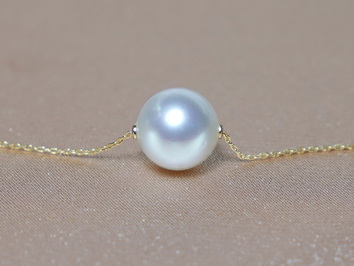 Zlatá nastaviteľná retiazka s bielou juhomorskou perlou WSP200B Zlatá nastaviteľná retiazka s bielou juhomorskou perlou WSP200B